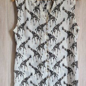 Croft & Barrow Giraffe Print Sleeveless Top Medium | V-Neck Button Blouse
